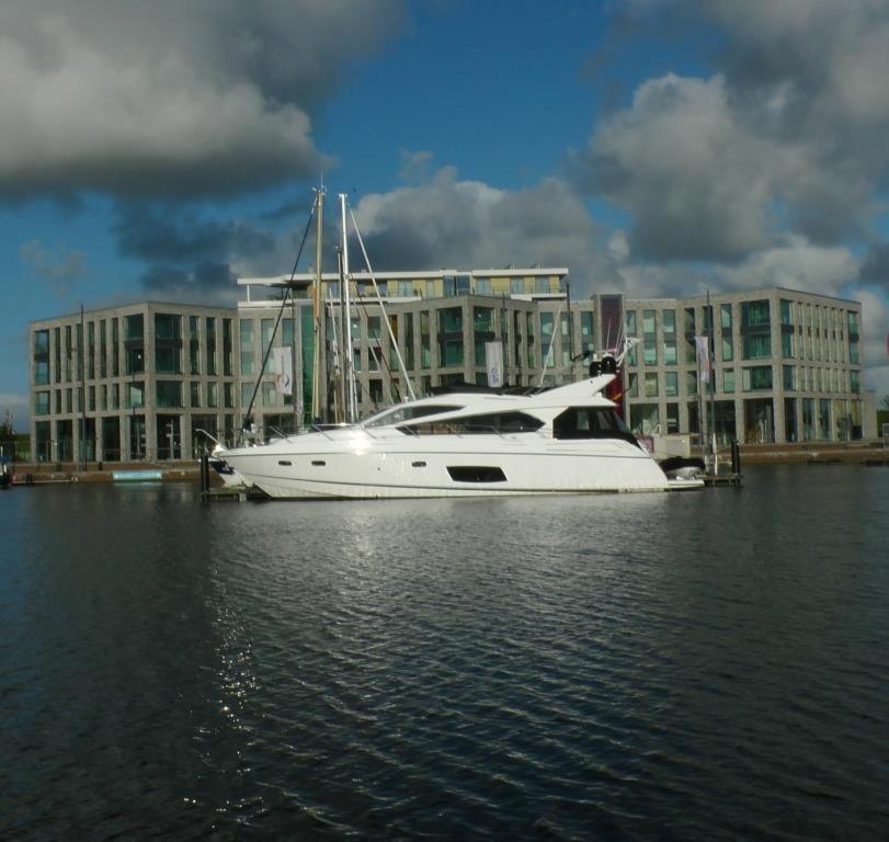 NewPort Weser, NewPort Marina Bremerhaven Exterior foto